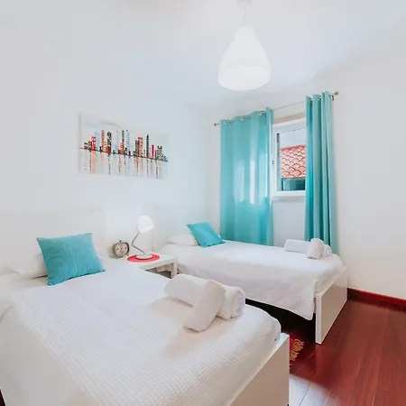 Old Town Bay View 3.1 شقة